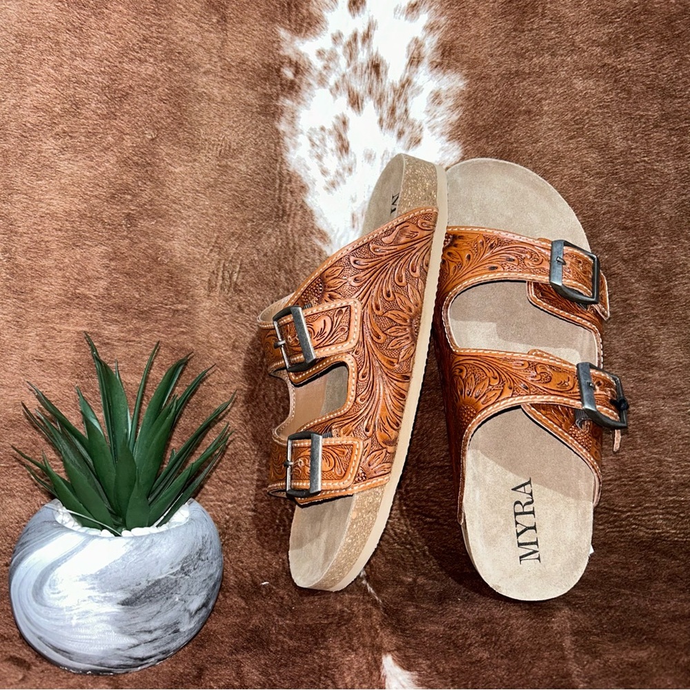 Molly Megan sandals